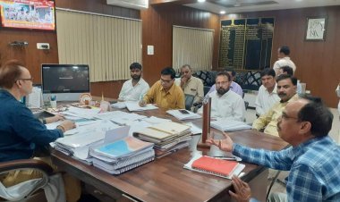 चुनाव के दौरान विभिन्न प्रयोजनार्थ राजनैतिक दलों एवं अभ्यर्थियों को लेनी होगी अनुमति -जिला निर्वाचन अधिकारी