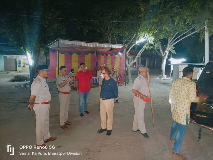 धौलपुर :  जिला निर्वाचन अधिकारी एवं जिला पुलिस अधीक्षक ने देर रात किया चैक पोस्ट एवं नाकों का निरीक्षण, दिए आवश्यक निर्देश