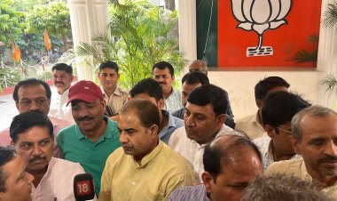 जयपुर : कांग्रेस का दामन छोड़ अब भाजपा में शामिल हुए बाड़ी विधायक गिर्राज सिंह मलिंगा