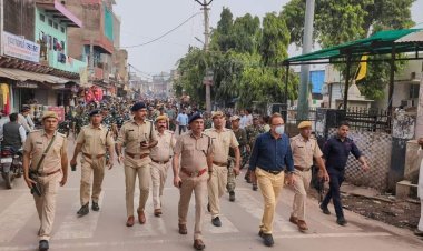 धौलपुर : लगातार जारी फ्लैग मार्च दे रहे निर्भीक मतदान का विश्वास  