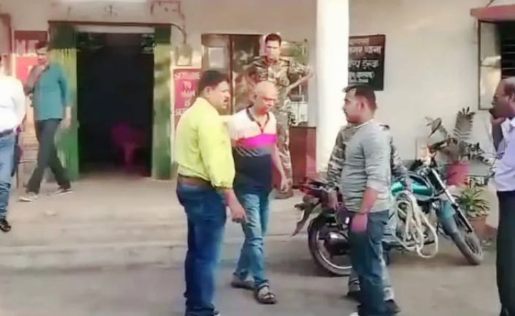 झारखंड : पाकुड़ जिला सहकारिता पदाधिकारी को पुलिस ने किया गिरफ्तार, जानें क्या है आरोप