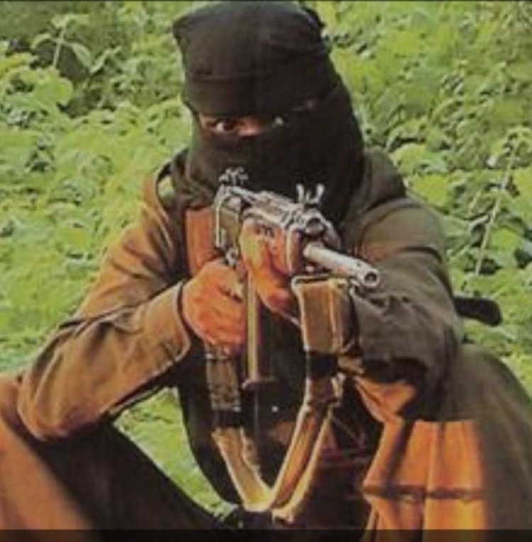 झारखंड : 48 जवानों का हत्यारा और 15 लाख इनामी नक्सली कमांडर ने किया सरेंडर