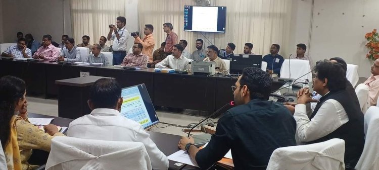 दौसा : ईवीएम व वीवीपेट का द्वितीय रेंडमाइजेशन सम्पन्न  