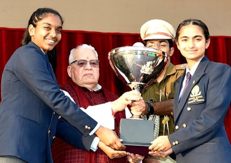 शिक्षा प्राप्त कर नहीं पालें अहंकार - राज्यपाल     