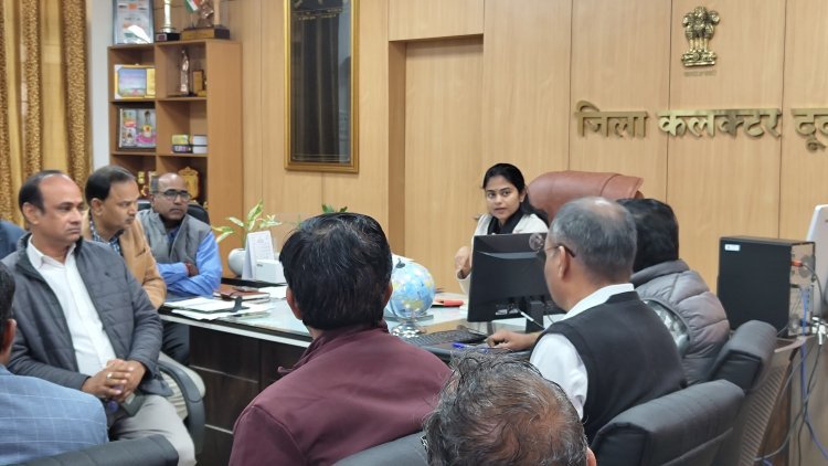 विकसित भारत संकल्प यात्रा की प्रगति के सम्बंध में समीक्षा बैठक आयोजित