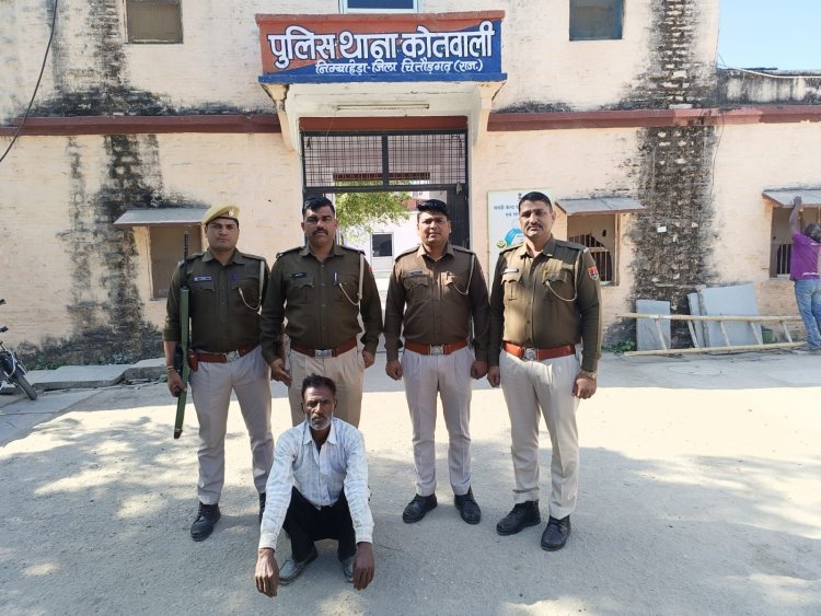 मादक पदार्थों की तस्करी में छः साल से फरार पांच हजार रुपये का ईनामी बदमाश गिरफ्तार